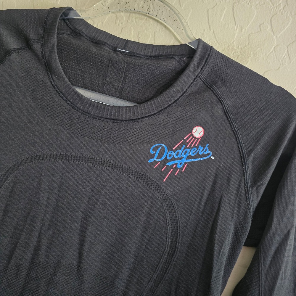 Lululemon Long Sleeve Swiftly Tech Top with Dodgers logo Black Size 8 - Picture 2 of 9